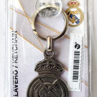 Llavero Real Madrid escudo  color plata