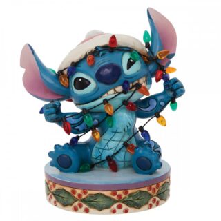 Figura Stitch envuelto en luces de Navidad