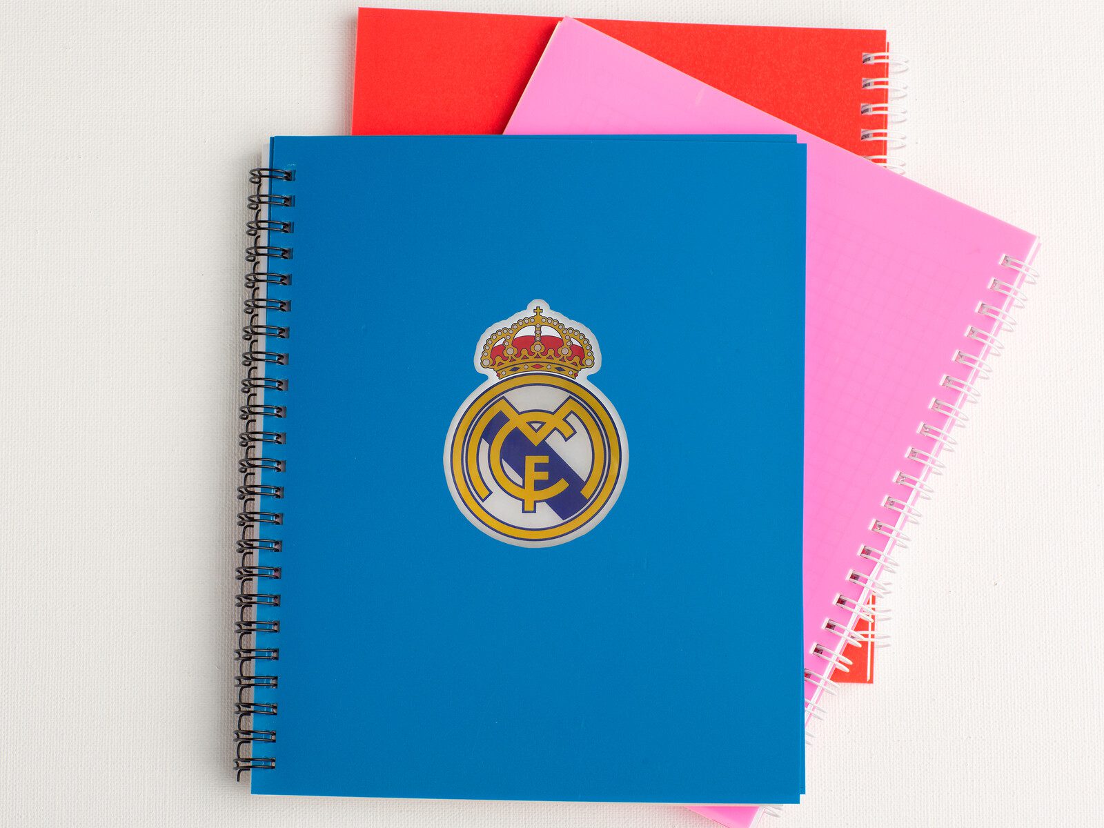 Sticker escudo Real Madrid 10x10cm - Imagen 2